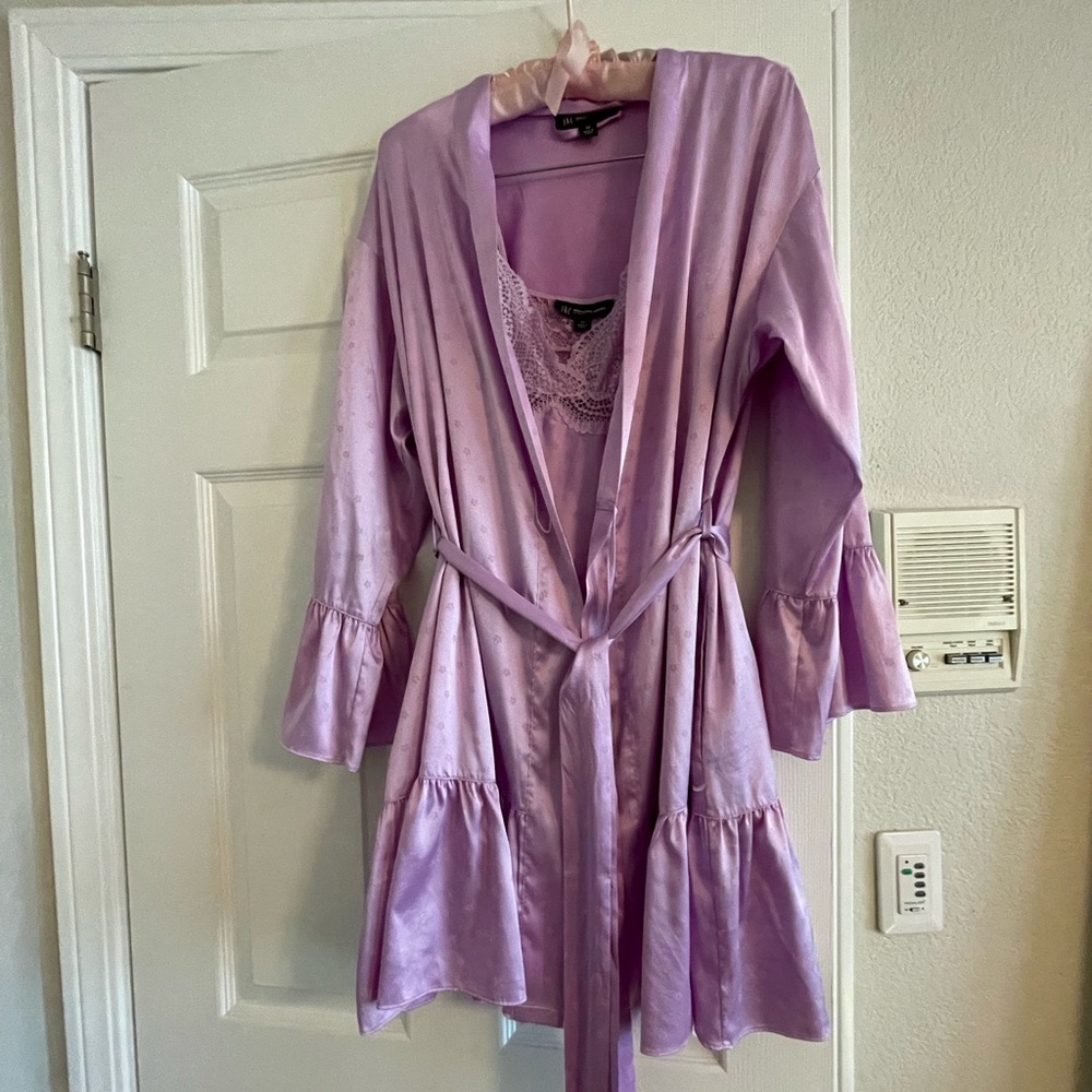 I-N-C slip dress + robe with ruffle/lace details, worn x1, great condition